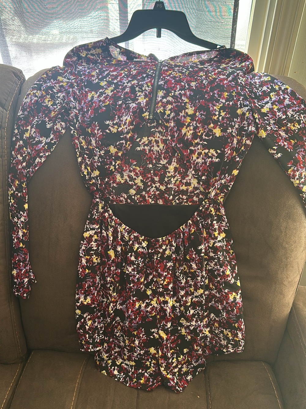 Floral Cutout Long-Sleeve Women's Romper - Black & Burgundy